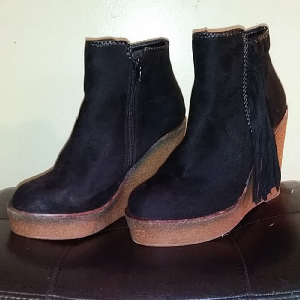 Olivia Miller Black bootie